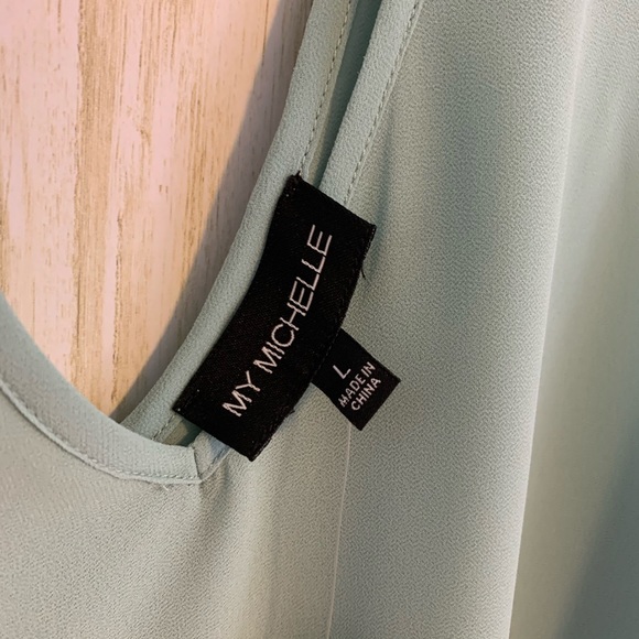 My Michelle Choker Neckline Tank NWT - Picture 4 of 4